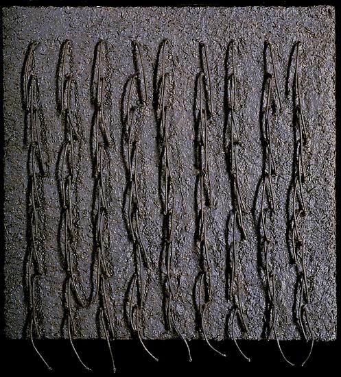 EVA HESSE
"Iterate"
1966-67
Acrylic, cord, wood shavings and glue on masonite
22 x 20 1/8 inches (56 x 51 cm)