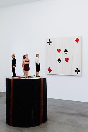 Play 
2010
4 figures, 1 relief
painted wawa wood
h. 162 cm
141 x 139 cm