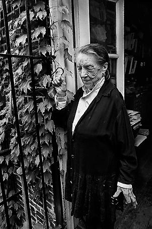 Louise Bourgeois
1995
25 x 36,7 cm
silver gelatin print