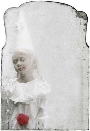 Girl with Red Pompon, 2016
Fine Art Print
30 x 20 cm