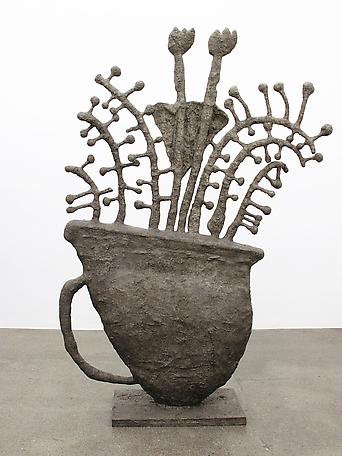 Flowers
2009
bronze
179 x 119 x 15 cm