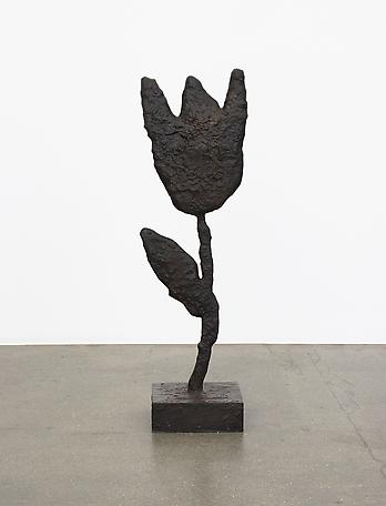 Single Flower
2008
bronze
h. 100 cm