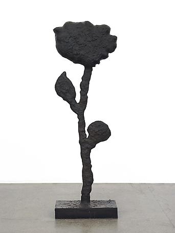 Single Flower
2008
bronze
h. 127 cm