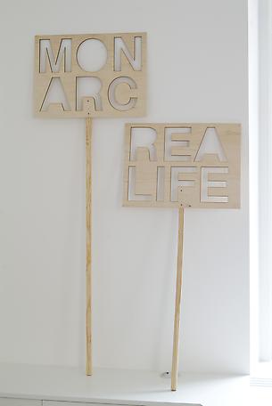 Sinclair Placards
2010
37 x 50 cm