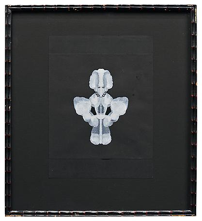 Ghost white
2014
ink on paper
62 x 38 cm