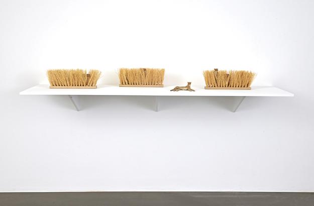 Passage
2015
bronze and brush