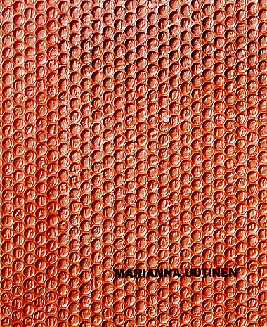 MARIANNA UUTINEN - ESSET I ESSAYS
Paperback
30 x 24,5 cm
205 pp
Illustrated throughout
Text by Pilvi Kalhama
Published by Helsinki Kunsthalle 2007
English/finnish
ISBN 978-952-92-1445-7
Price: SEK 300