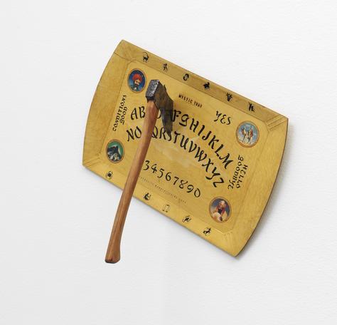 Ride 1
Untitled, 2015
mixed media
40 x 64 x 34 cm