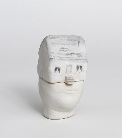 Linnéa Jörpeland
Gimme Shelter, 2001
ceramic
14 x 7 x 9 cm