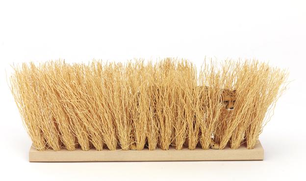 Passage
2015
bronze and brush
19 x 40 x 7 cm