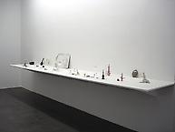 Varsel, välsignelser och besvärjelser 
2008
mixed media
90 x 480 x 100 cm